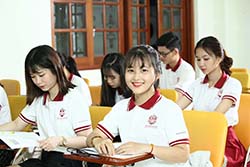 giờ học lý thuyết tại trường trung cấp